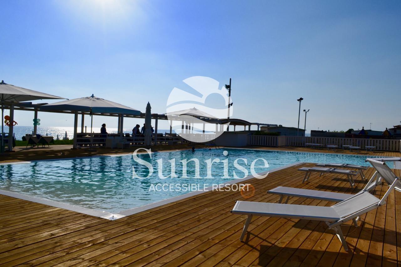 Sunrise Accessible Resort Battipaglia Exterior photo